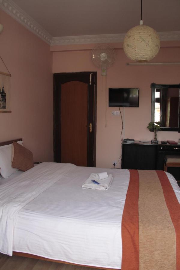 Hotel Lotus Garden Kathmandu Exterior foto
